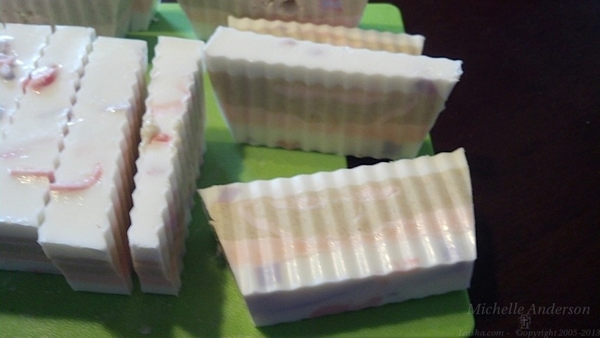 11.11.2013.Wedding.Cake.05.jpg