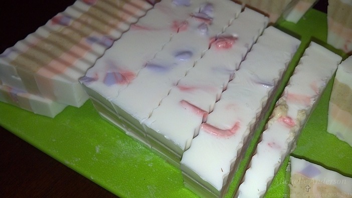 11.11.2013.Wedding.Cake.11.jpg